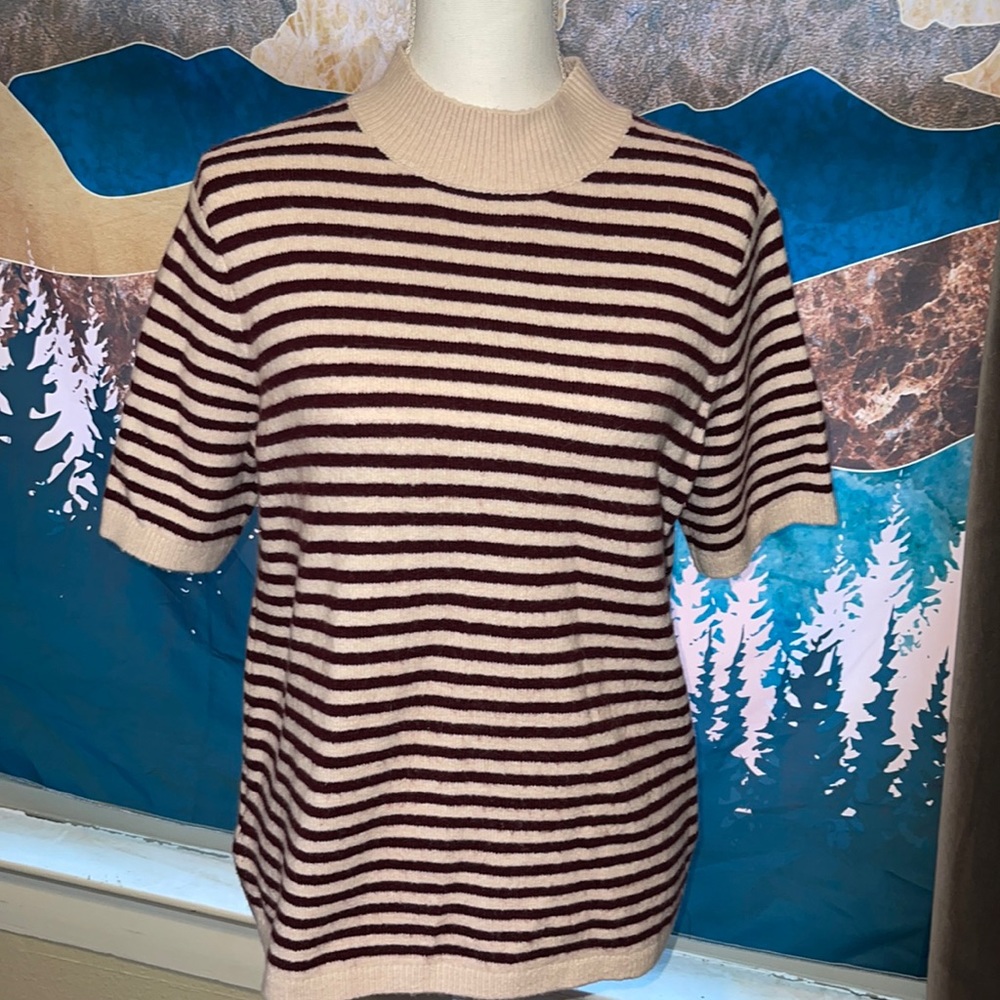 LOFT short sleeve striped sweater. Maroon and white. Size M